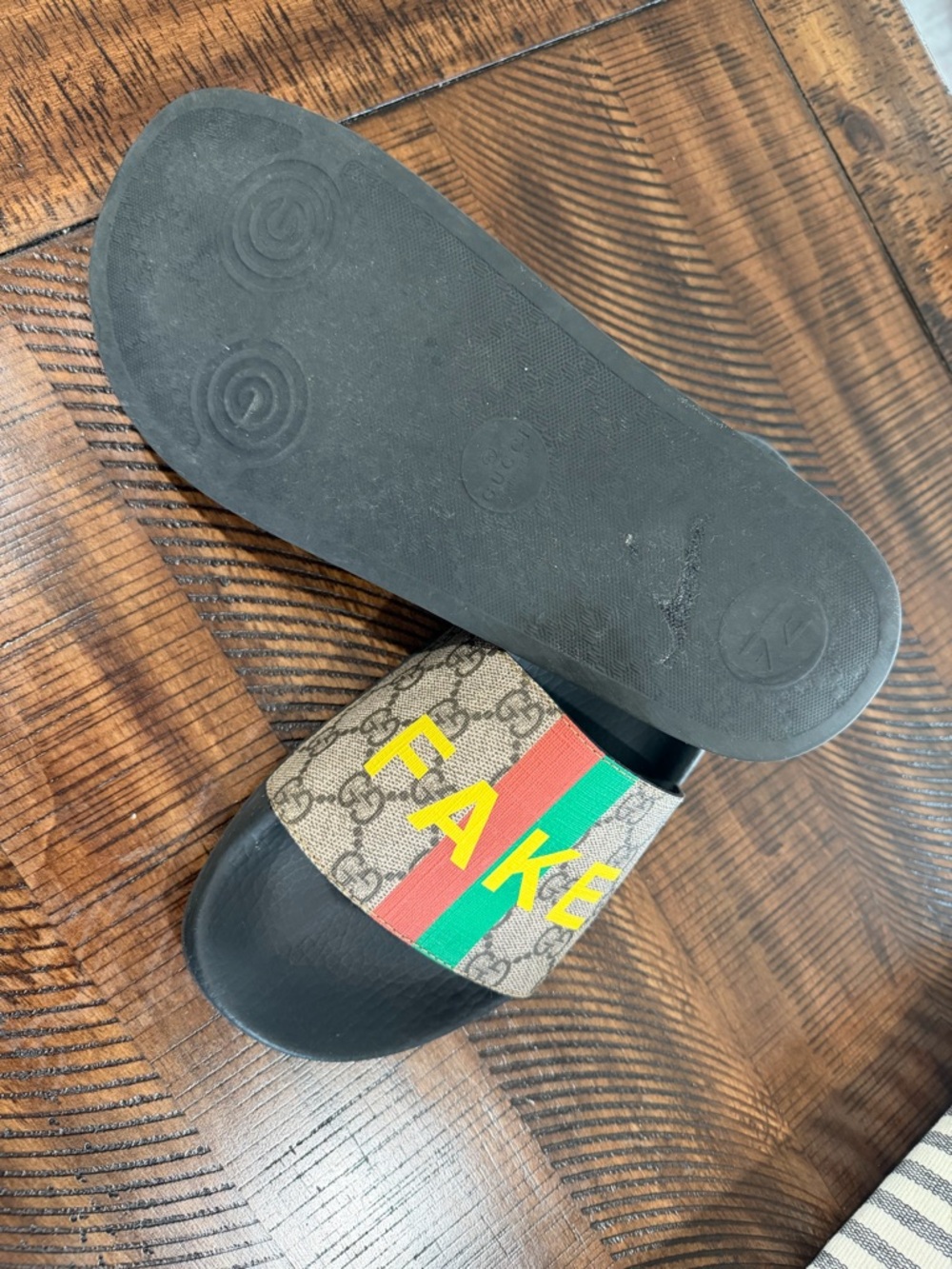 Gucci Black and Multicolor Slide Sandals - Picture 11 of 12